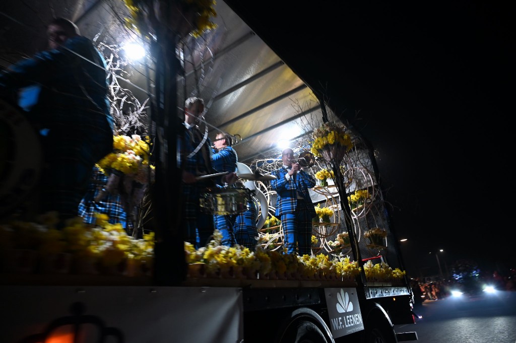 ../Images/Verlicht bloemencorso 2025 103.jpg